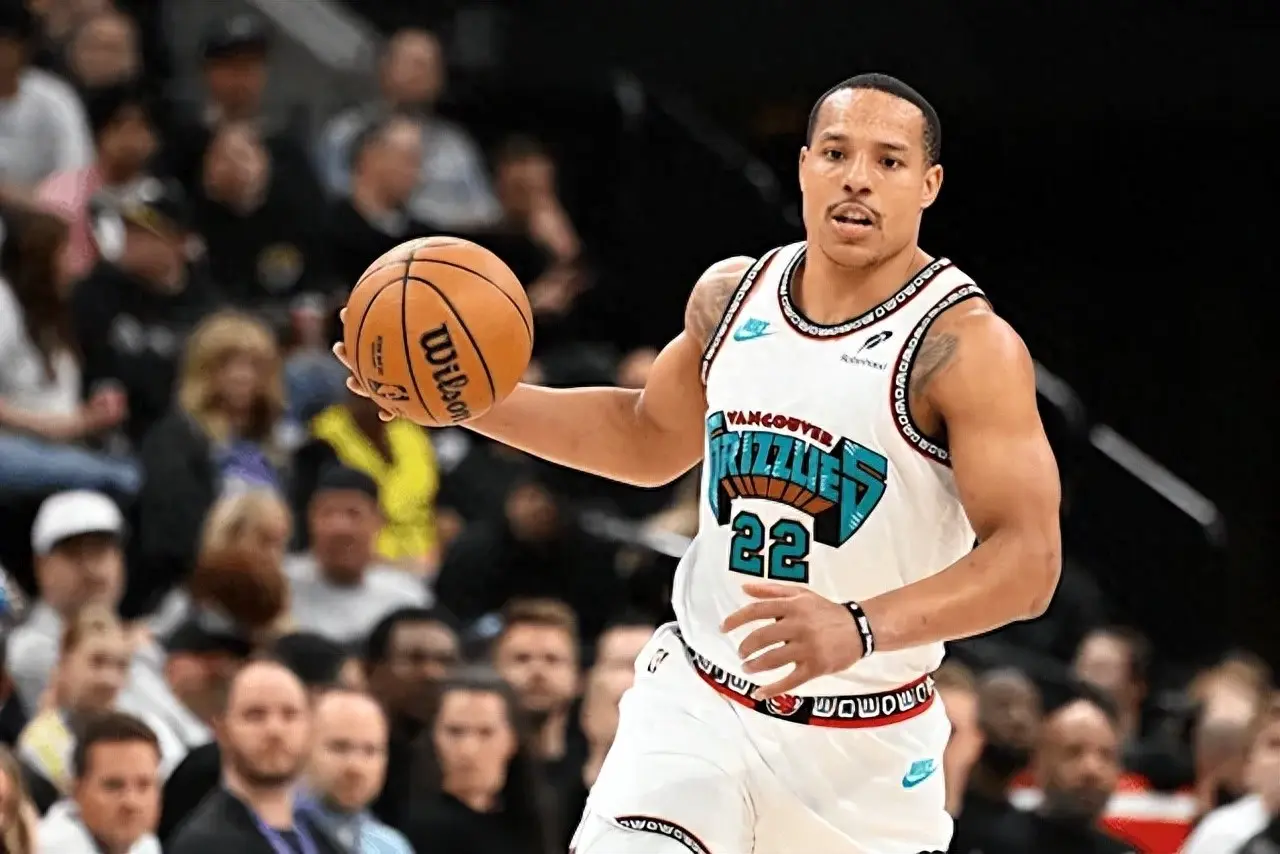 不算太高, 而他们的场, 役球员 不算太高, 而他们的场, 役球员